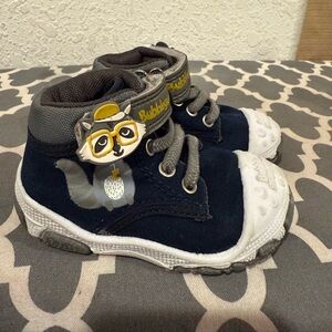 Bubble Gummers INFANT/TODDLER SHOE EU 19 Size 4